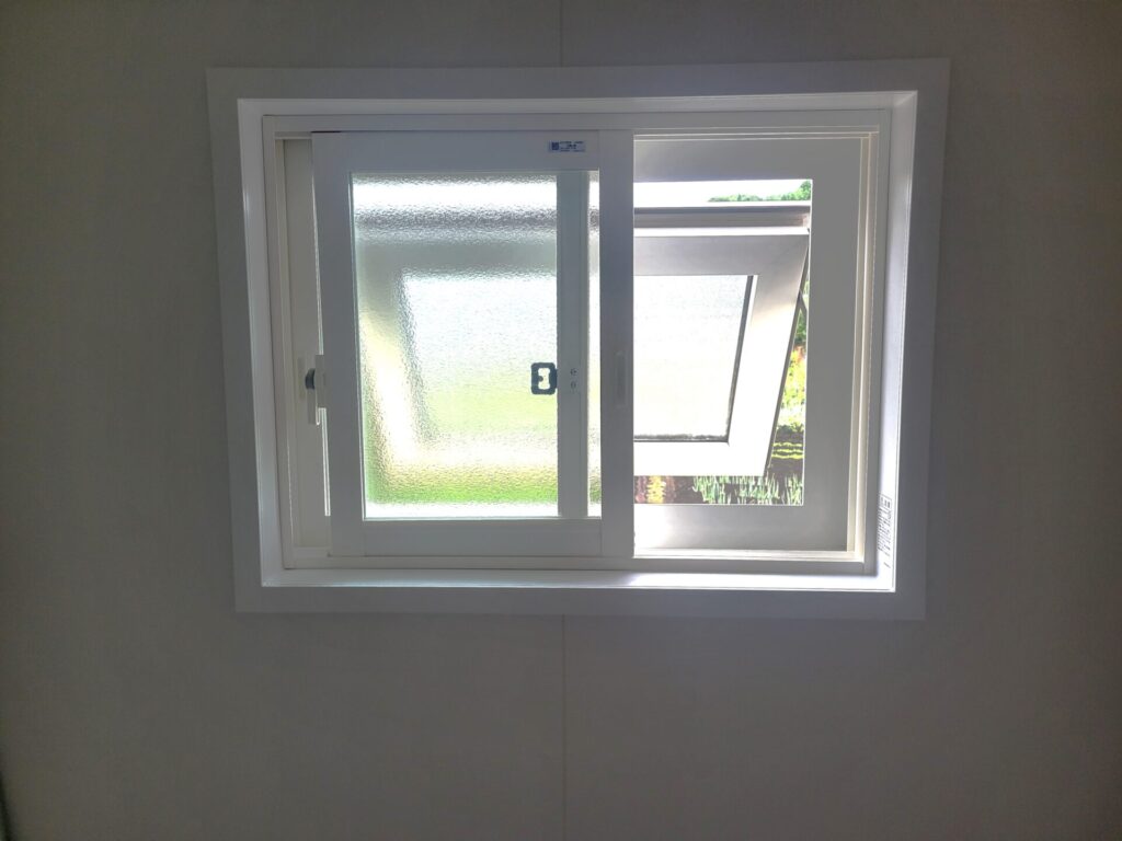 八幡平市　F様邸　浴室内窓　
